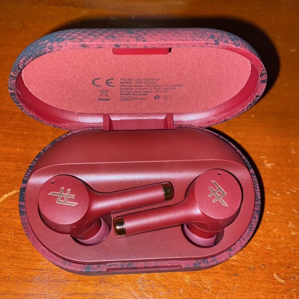 Ifrogz airtime premier wireless earbuds. Bluetooth